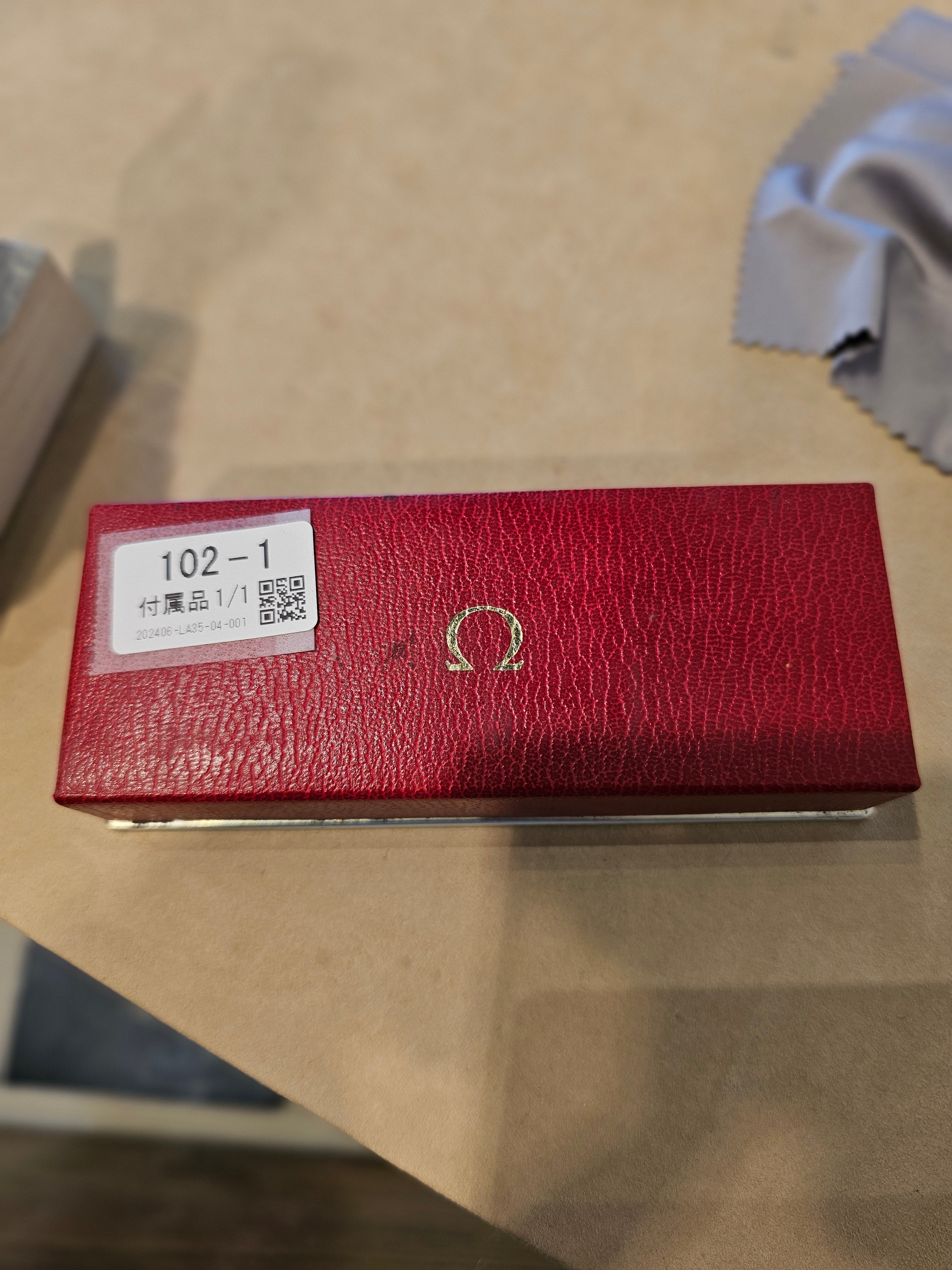 Omega Vintage De Ville 1973 Silver Dial 166.0181 Pre-Owned