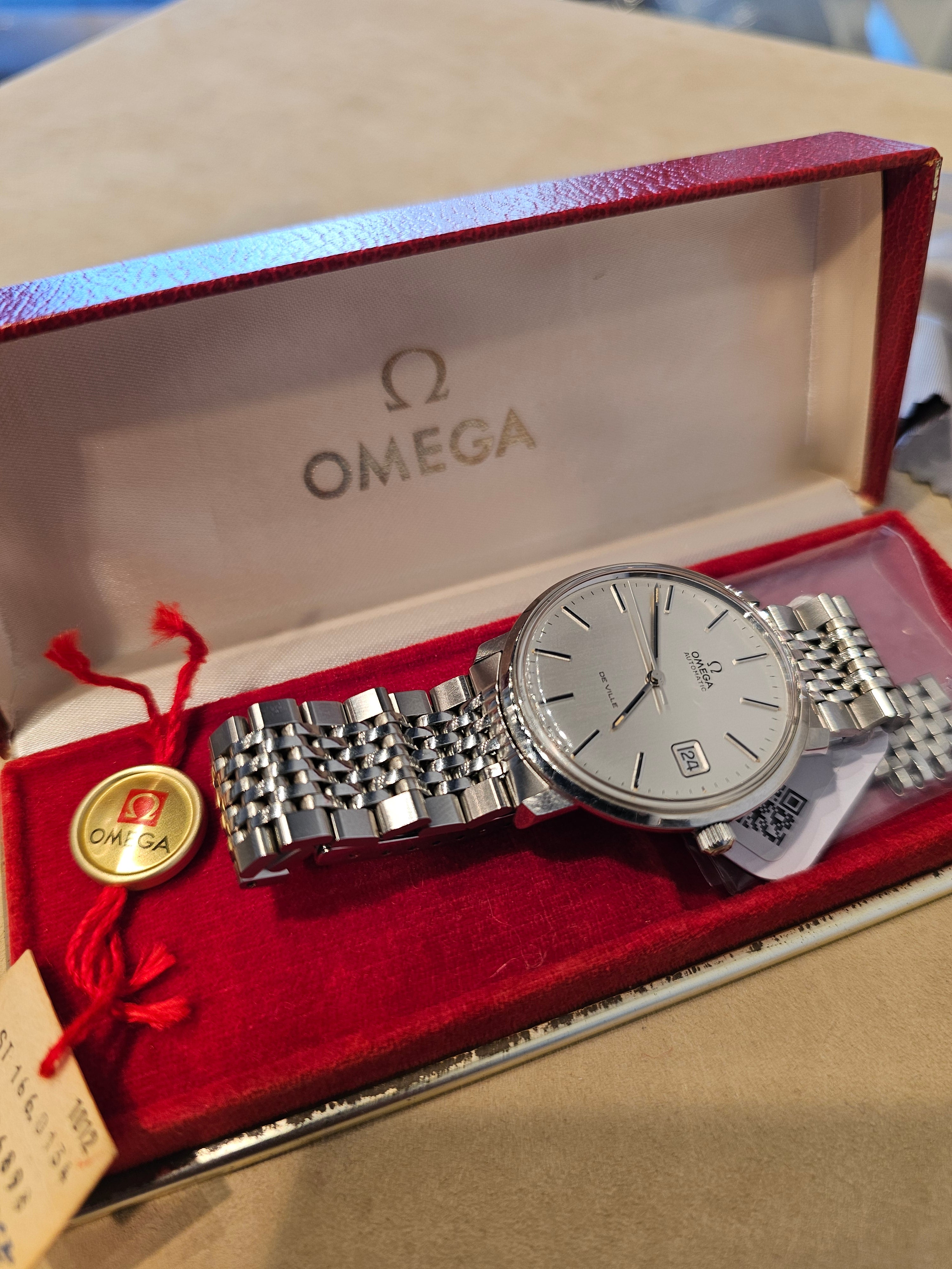 Omega Vintage De Ville 1973 Silver Dial 166.0181 Pre-Owned