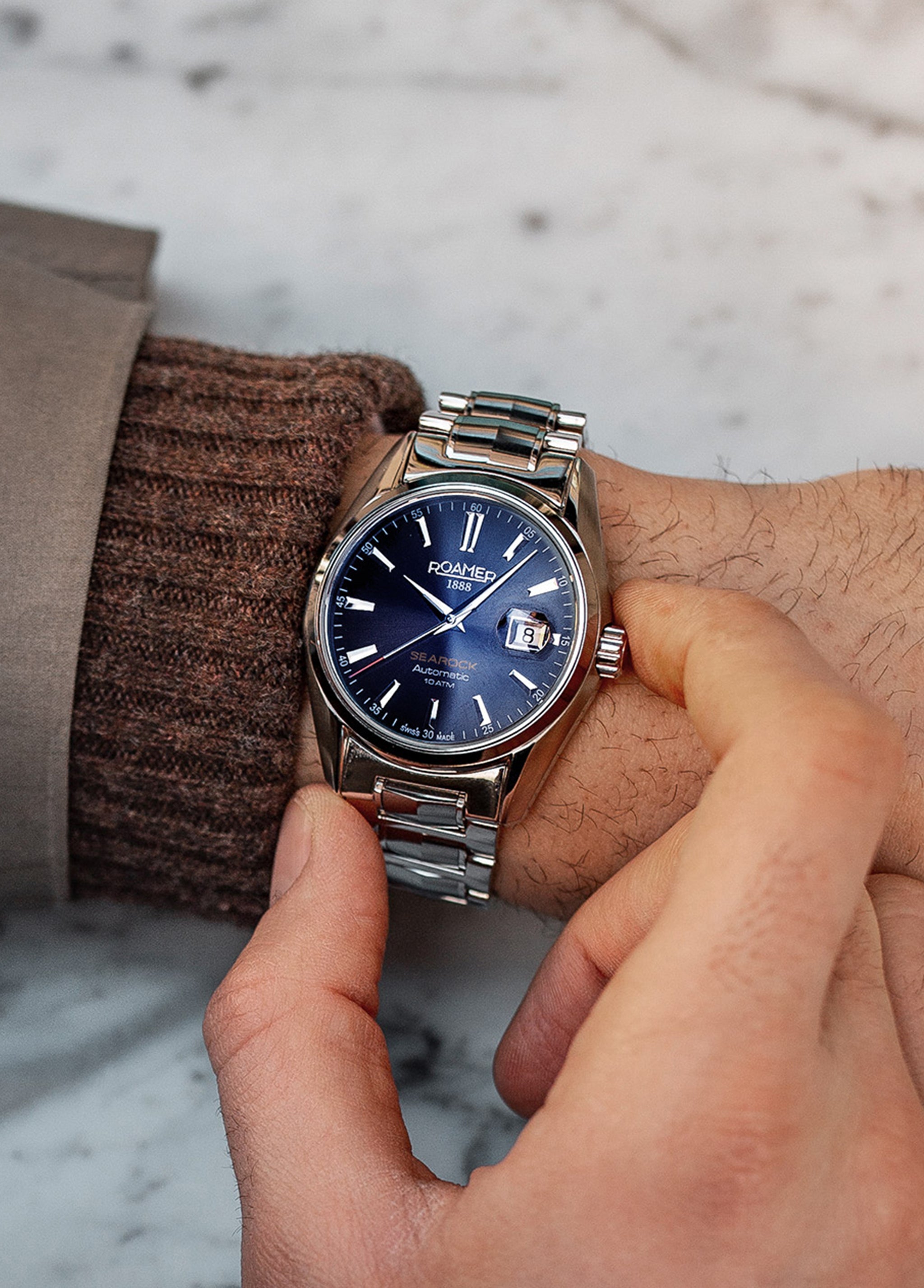 Roamer Searock Men's Automatic Blue Dial Watch – Swiss Made STP1-11, 42mm Stainless Steel Case, 100m Water Resistance, Sapphire Crystal