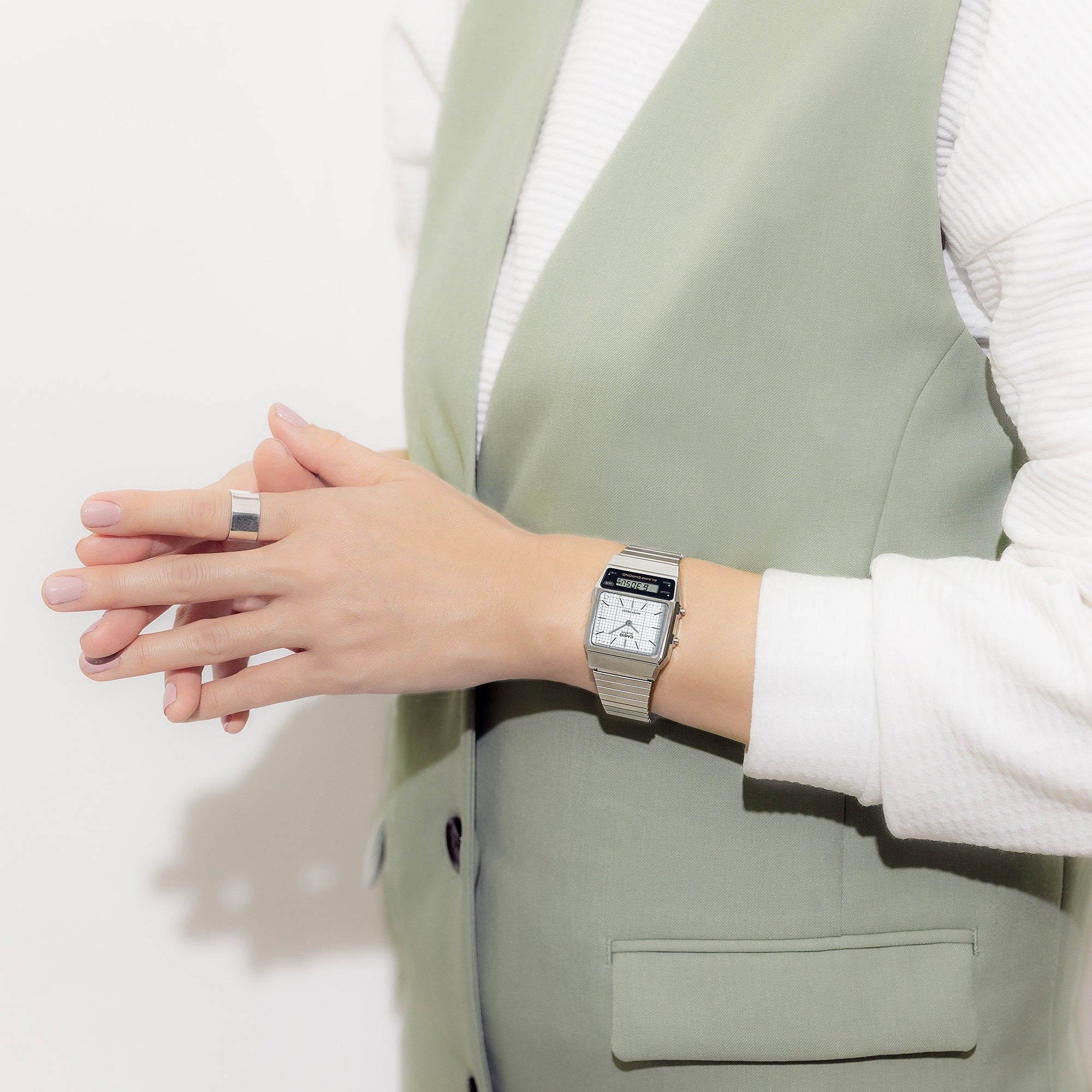 Casio Vintage AQ-450WG-9A 40.7mm Ana-Digi Quartz Unisex Watch