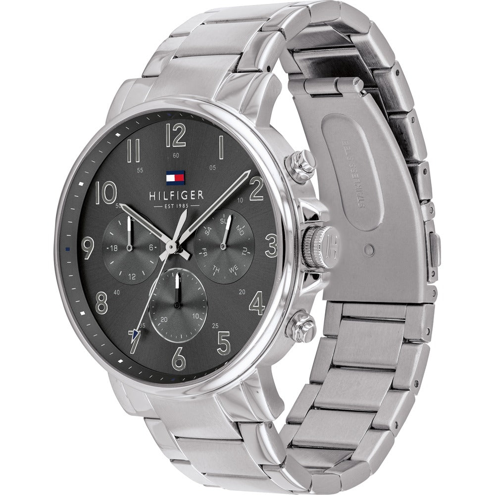 Tommy Hilfiger 1710382 – 44mm Quartz Men’s Watch