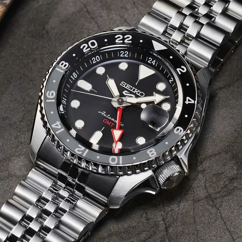 Seiko 5 Sports ‘Black Grape’ GMT SSK001K1 – Japanese Made Automatic Watch, 42.5mm, Hardlex Crystal, Stainless Steel, 100M Water Resistance