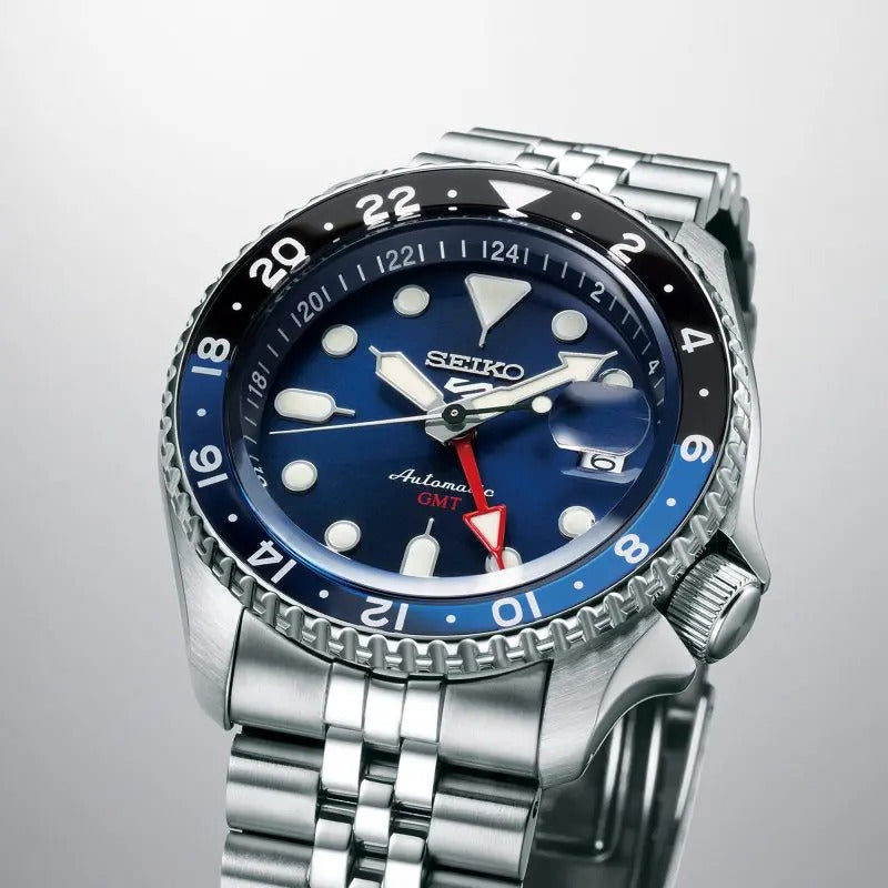 Seiko 5 Sports ‘Blueberry’ GMT SSK003K1 – Japanese Made Automatic Watch, 42.5mm, Hardlex Crystal, Stainless Steel, 100M Water Resistance