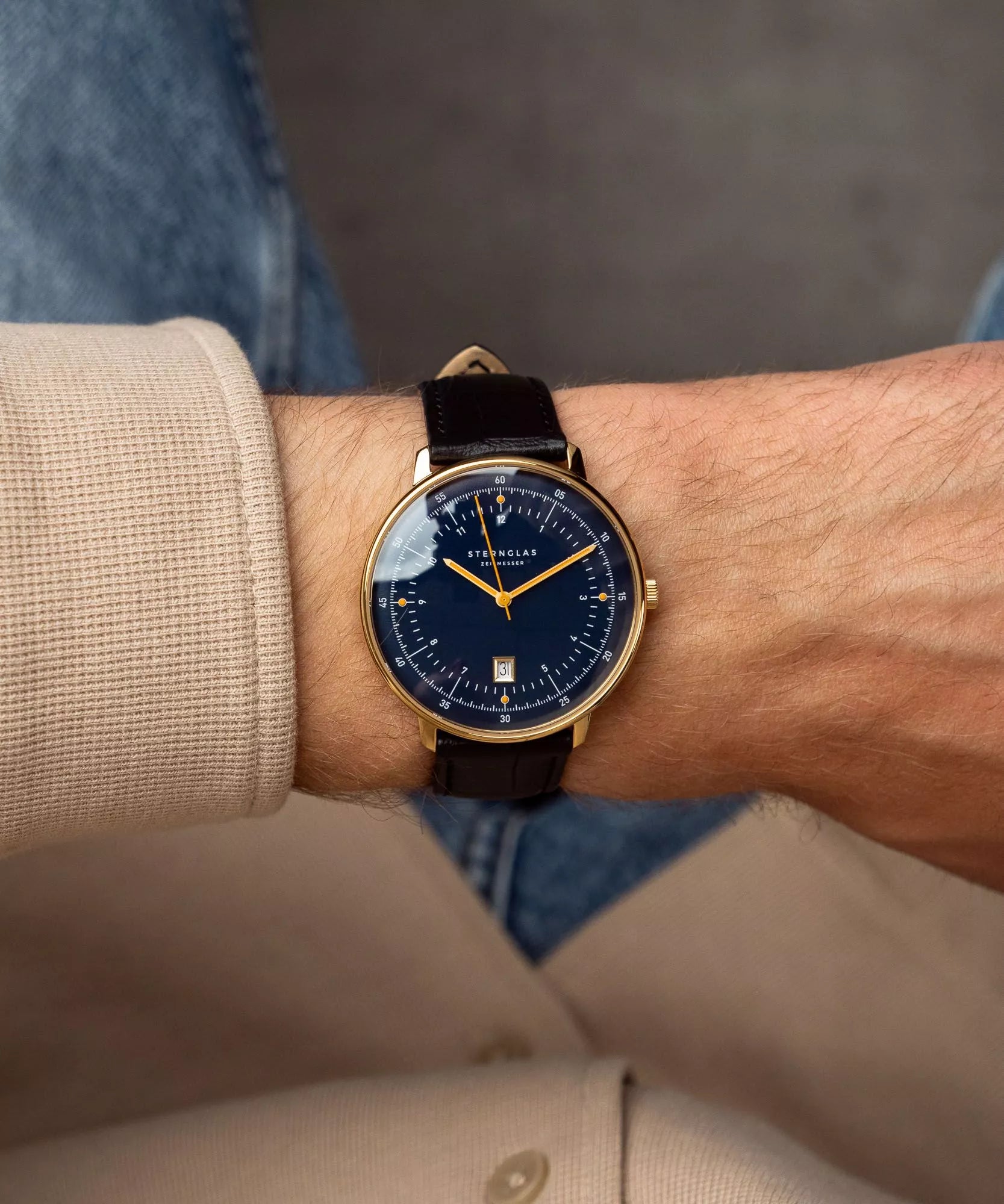 Sternglas Hamburg Men's 42 mm Quartz Watch