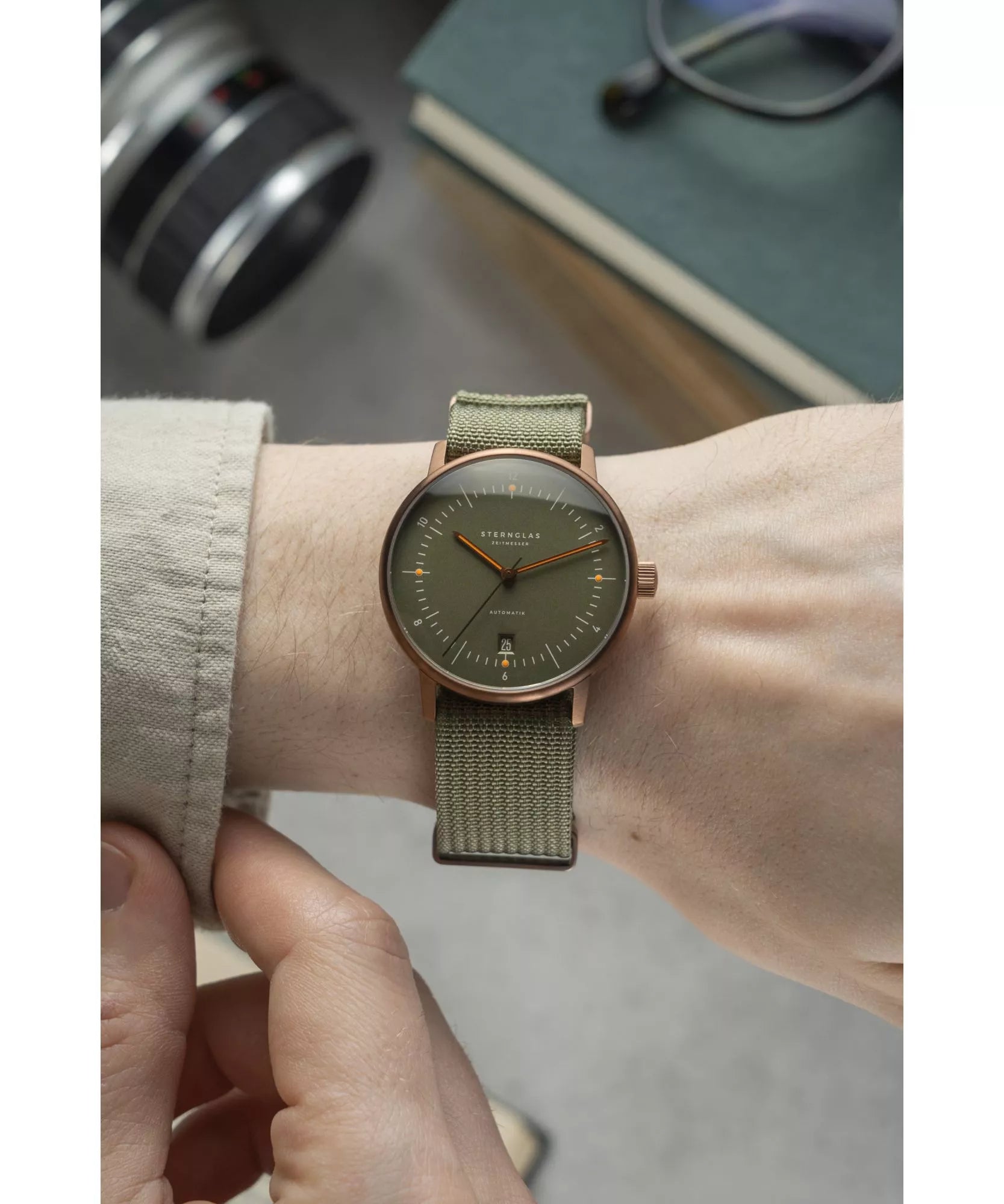 Sternglas Naos Automatik 38mm – Dark Green Bronze S02-NA35-FI05