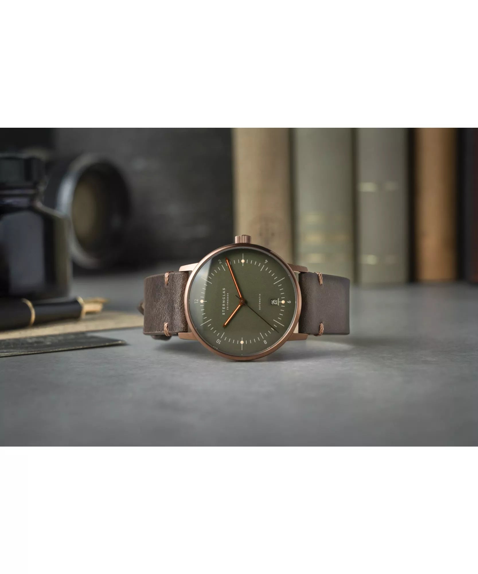 Sternglas Naos Automatik 38mm – Dark Green Bronze S02-NA35-VI17