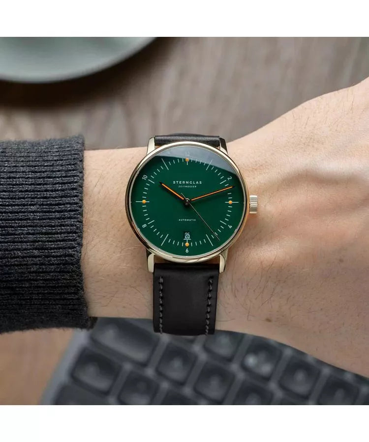 Sternglas Naos Automatik – Dark Green / Gold with Black Leather – S02-NA22-BR04