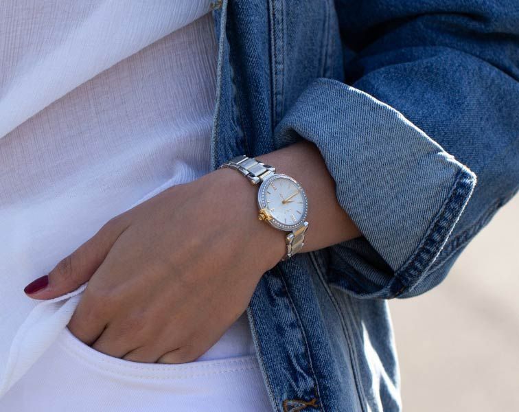 Seiko Silver Dial Diamond Accents Ladies Watch SRZ516P1 – Japanese Made 32mm Quartz Watch, Stainless Steel, Scratch-Resistant Crystal, Elegant Design